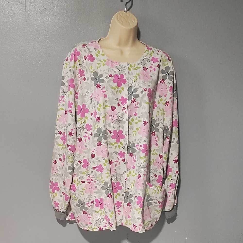 Floral Women's Nurses Scrub Jacket - Pink and Gray - Picture 5 of 17